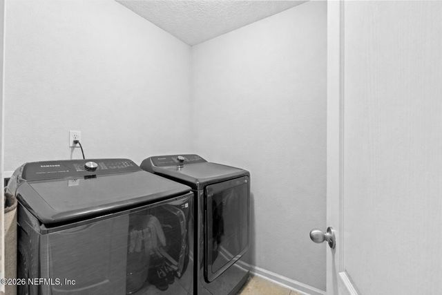 15716 TWIN CREEK Drive, Jacksonville, FL 32218