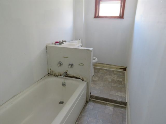 1250 Summerlea Ave, City Of Washington, PA 15301