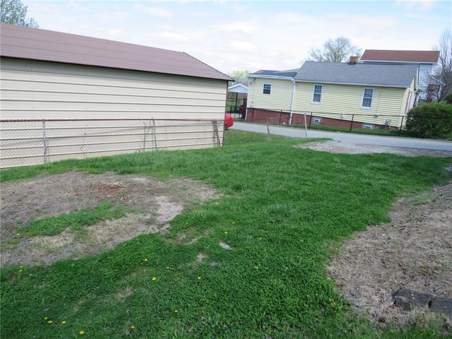 1250 Summerlea Ave, City Of Washington, PA 15301