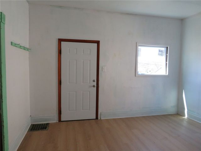 1250 Summerlea Ave, City Of Washington, PA 15301