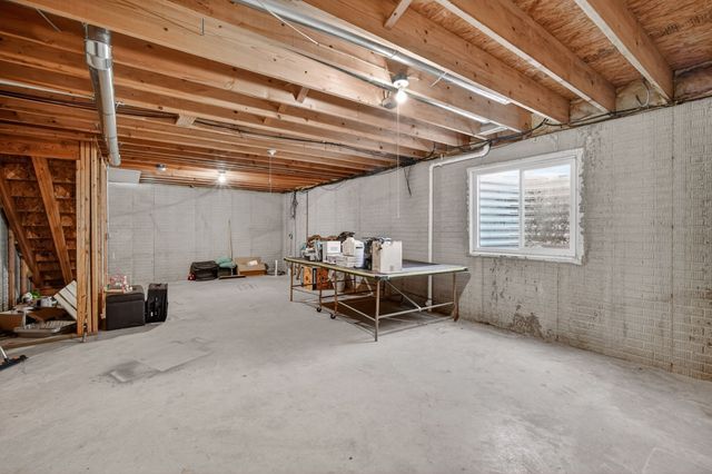3321 Maple Drive SW, Bondurant, IA 50035