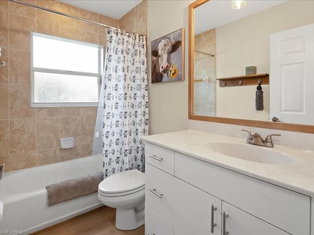 3860 20th AVE SE, Naples, FL 34117