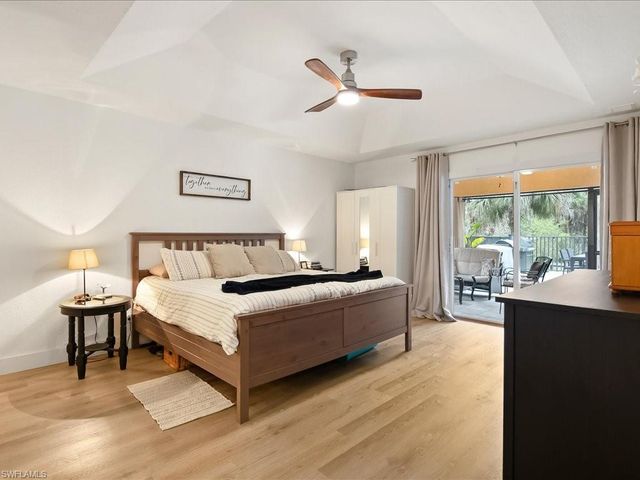 3860 20th AVE SE, Naples, FL 34117