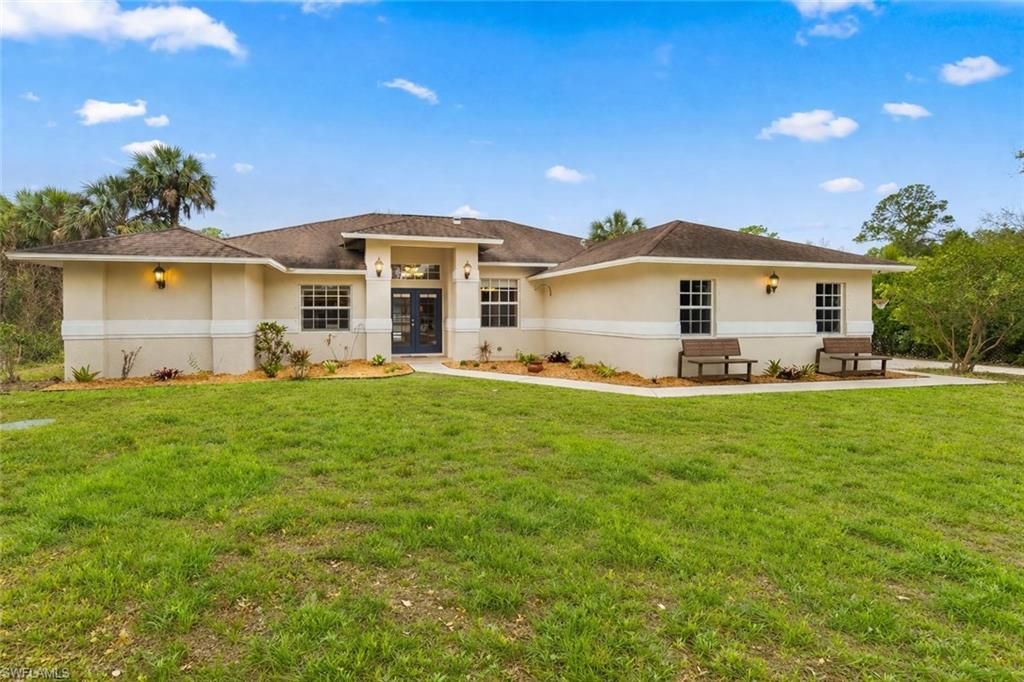 3860 20th AVE SE, Naples, FL 34117