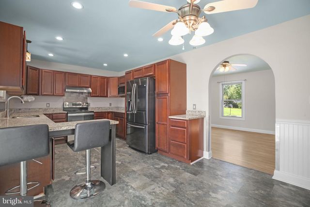 7730 STOCKWELL DR, Fredericksburg, VA 22407