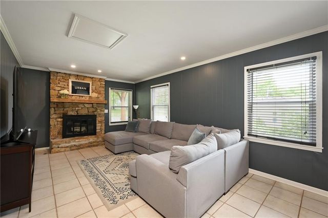 5539 Goodman Street, Mission, KS 66202