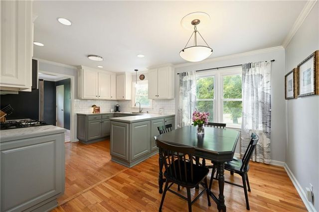 5539 Goodman Street, Mission, KS 66202