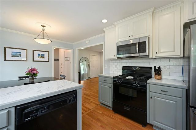 5539 Goodman Street, Mission, KS 66202
