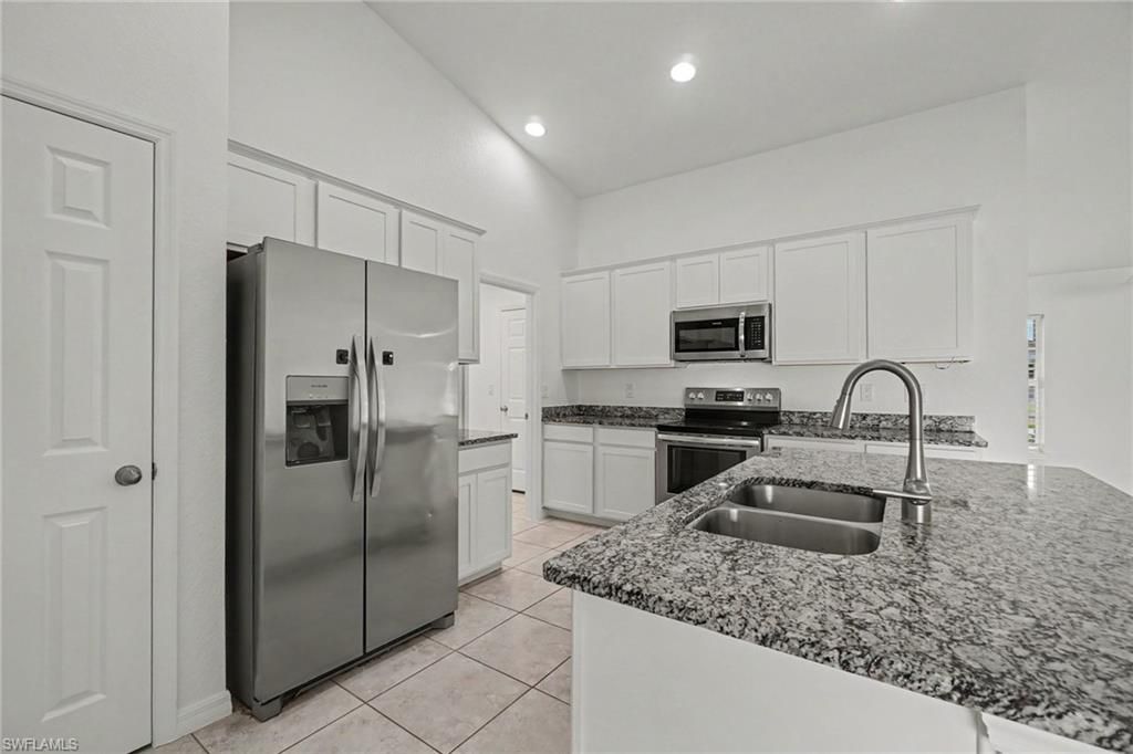 Image 11 of property listing at 934 NW 7th AVE, Cape Coral, FL 33993