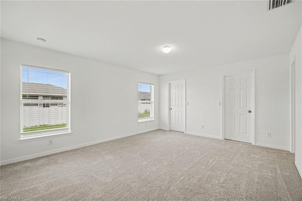 Image 13 of property listing at 934 NW 7th AVE, Cape Coral, FL 33993