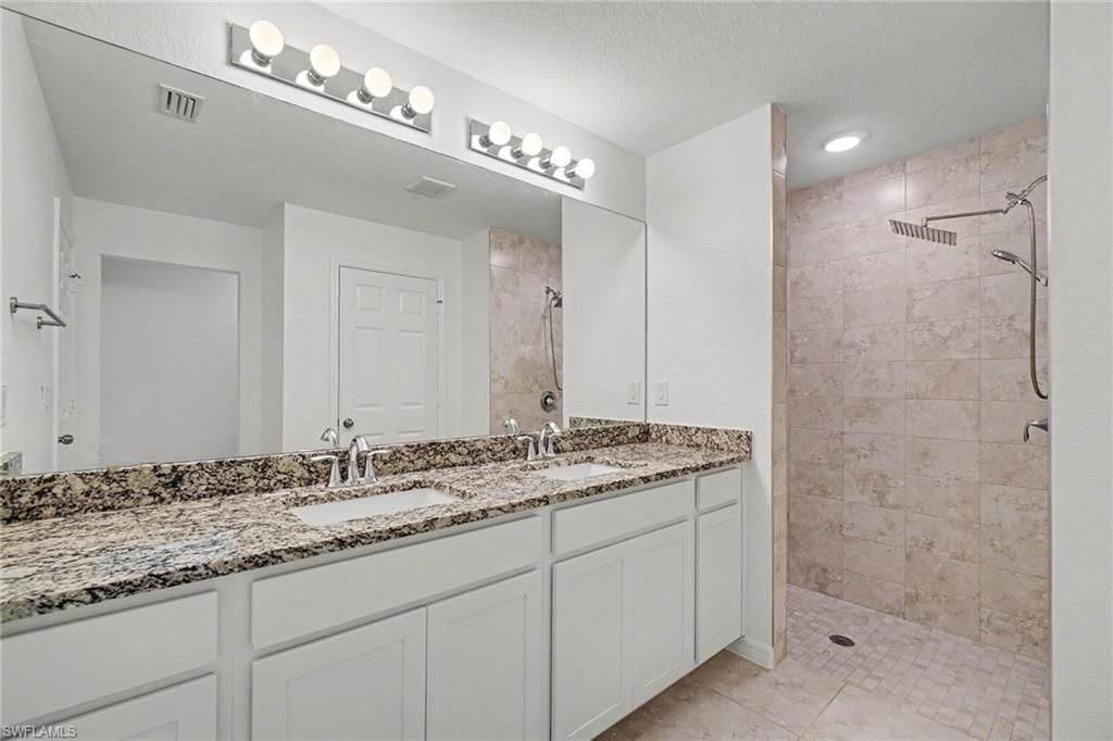Image 15 of property listing at 934 NW 7th AVE, Cape Coral, FL 33993