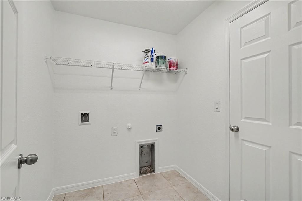 Image 20 of property listing at 934 NW 7th AVE, Cape Coral, FL 33993