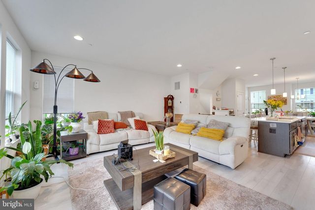 1408 HUDSON VIEW RD, Essex, MD 21221