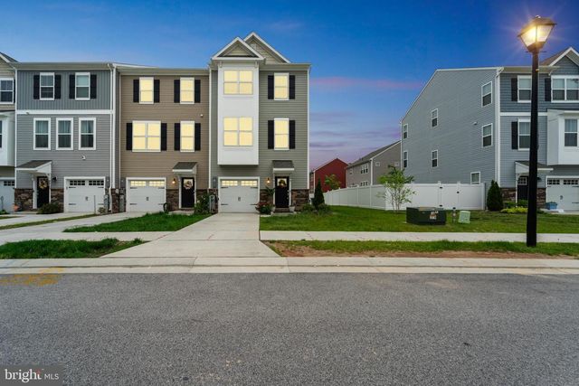 1408 HUDSON VIEW RD, Essex, MD 21221