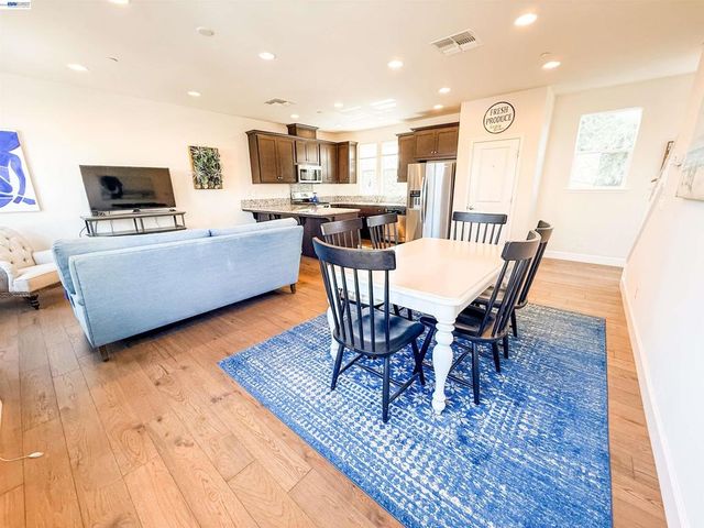 23314 Wilmot Cir, Hayward, CA 94545