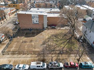4157 W Armitage Avenue, Chicago, IL 60639