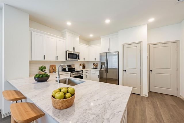 5232 Springlake Parkway, Haltom City, TX 76117