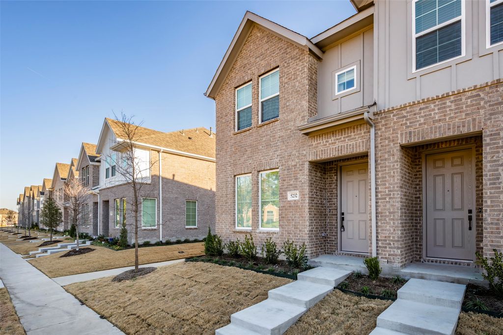 5232 Springlake Parkway, Haltom City, TX 76117