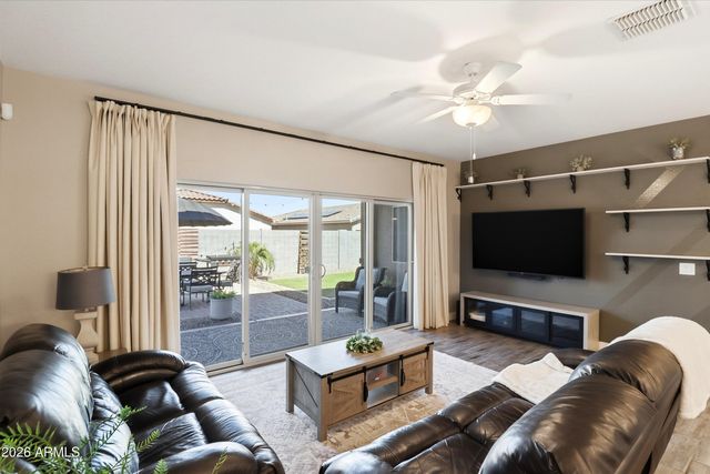 1490 W Smoke Tree Avenue, Queen Creek, AZ 85140