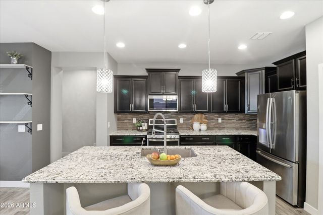 1490 W Smoke Tree Avenue, Queen Creek, AZ 85140