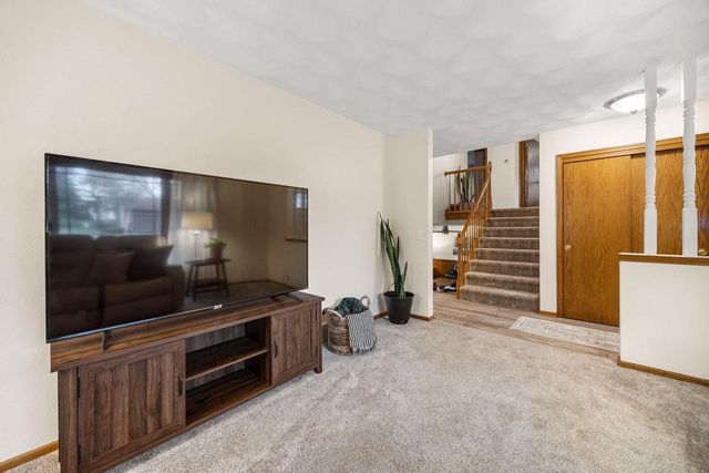 638 Cambridge Drive, Janesville, WI 53548