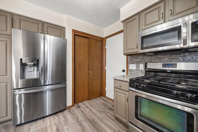 638 Cambridge Drive, Janesville, WI 53548