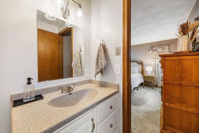 638 Cambridge Drive, Janesville, WI 53548