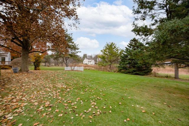 638 Cambridge Drive, Janesville, WI 53548