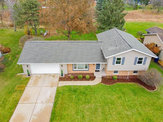 638 Cambridge Drive, Janesville, WI 53548