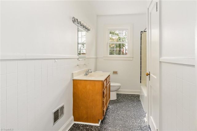 1612 W First Street, Winston-salem, NC 27101