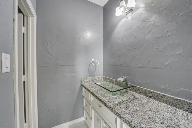 13734 Vinery Lane, Cypress, TX 77429