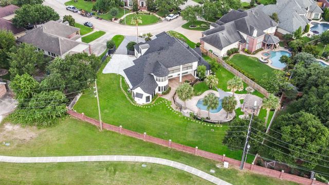 13734 Vinery Lane, Cypress, TX 77429
