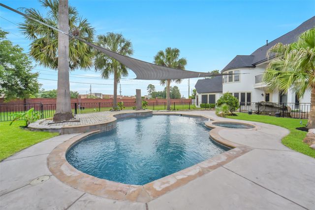13734 Vinery Lane, Cypress, TX 77429