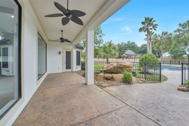 13734 Vinery Lane, Cypress, TX 77429