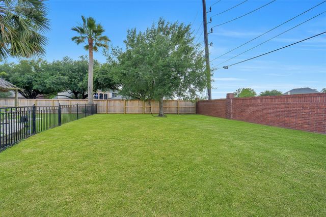 13734 Vinery Lane, Cypress, TX 77429