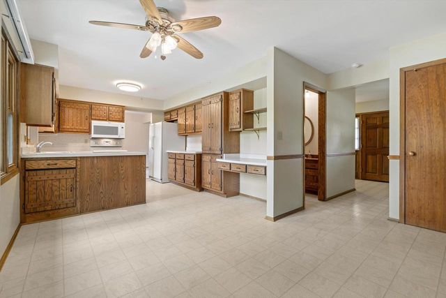 4217 Harvest LANE, Racine, WI 53402