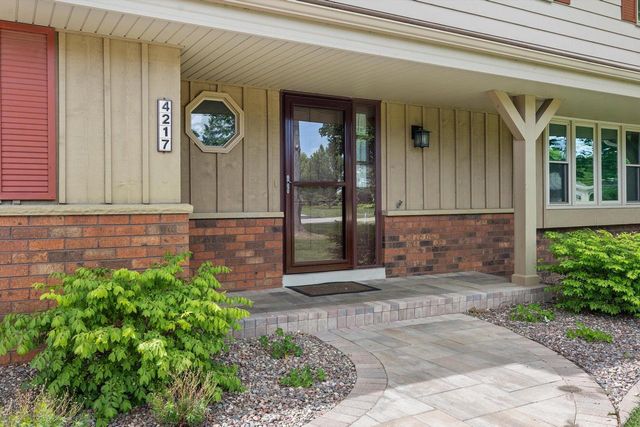 4217 Harvest LANE, Racine, WI 53402