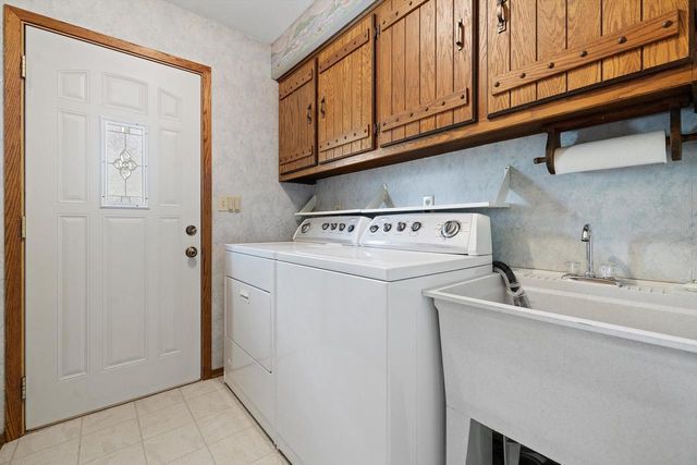 4217 Harvest LANE, Racine, WI 53402