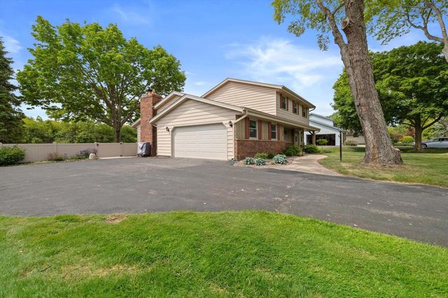 4217 Harvest LANE, Racine, WI 53402