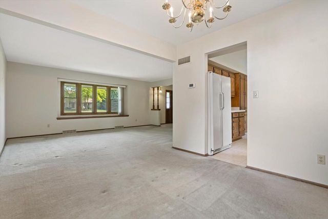 4217 Harvest LANE, Racine, WI 53402