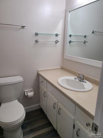 3910 Langley Ave, Pensacola, FL 32504