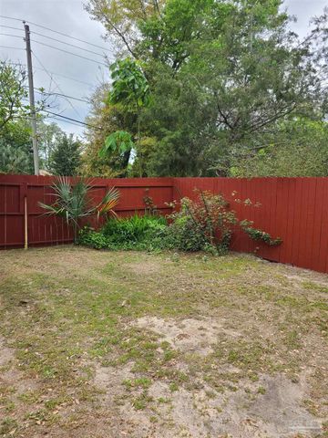 3910 Langley Ave, Pensacola, FL 32504