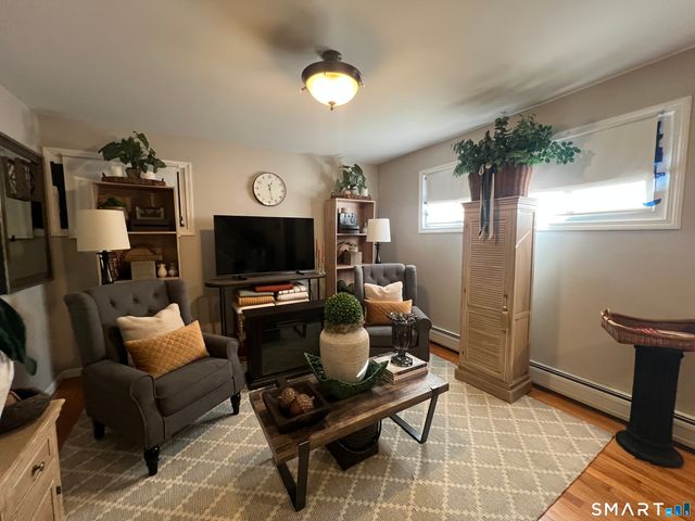 1 Dean Drive, Wallingford, CT 06492