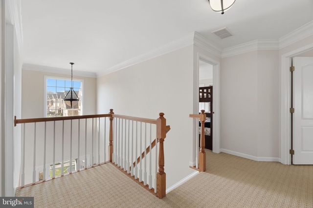 24 DEVONSHIRE DR, West Windsor, NJ 08540
