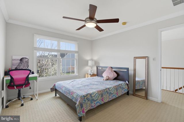 24 DEVONSHIRE DR, West Windsor, NJ 08540