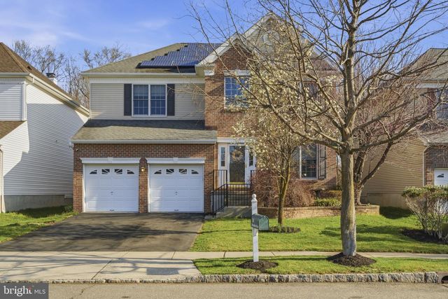24 DEVONSHIRE DR, West Windsor, NJ 08540