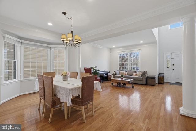 24 DEVONSHIRE DR, West Windsor, NJ 08540