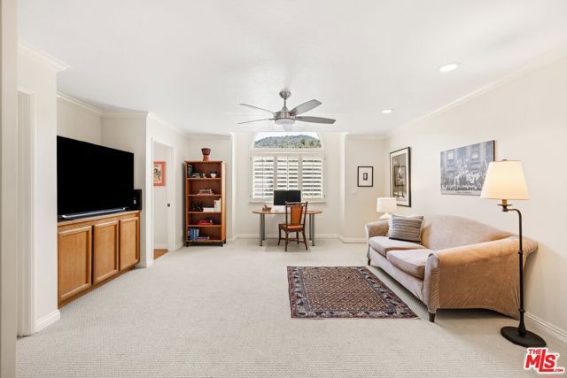 1098 Antelope Place, Newbury Park (thousand Oaks), CA 91320
