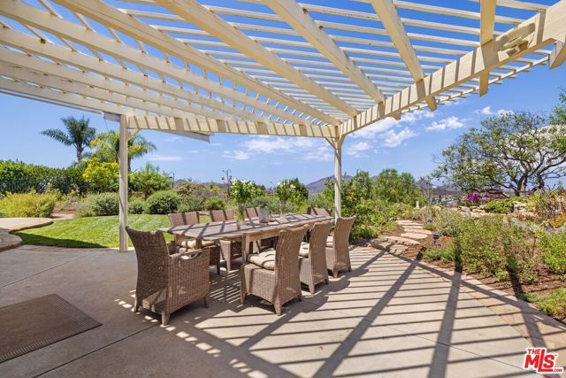1098 Antelope Place, Newbury Park (thousand Oaks), CA 91320
