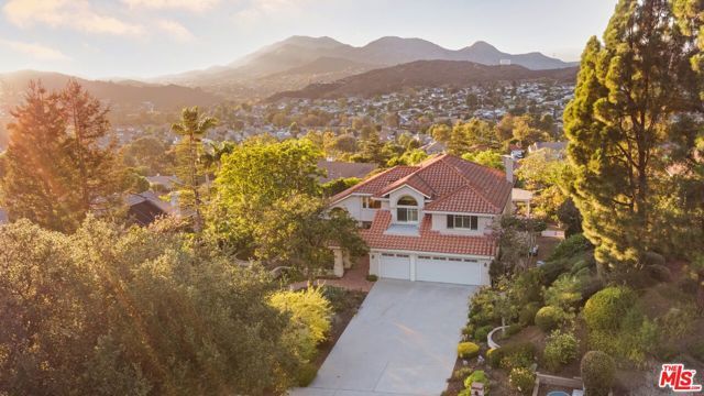 1098 Antelope Place, Newbury Park (thousand Oaks), CA 91320